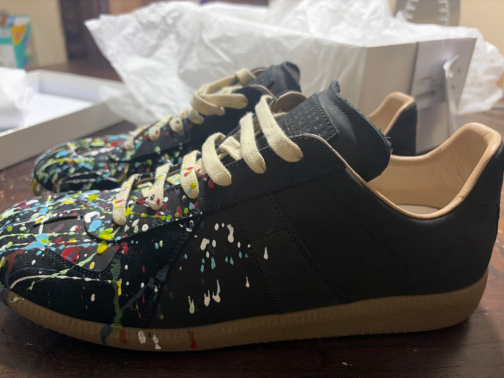 MAISON MARGIELA BLACK PAINT SPLATTER GATS