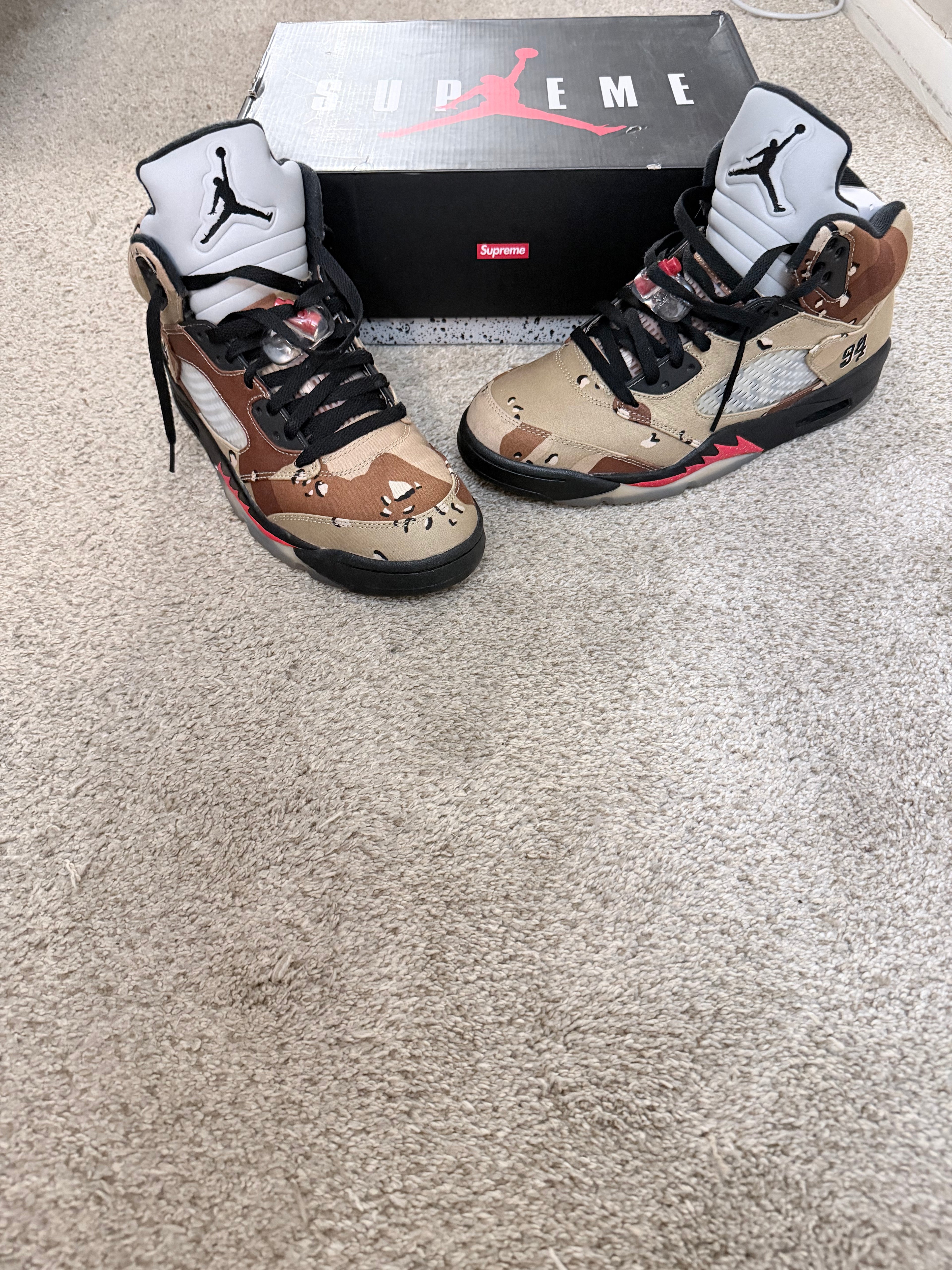 Air Jordan 5 x Supreme desert camo ￼